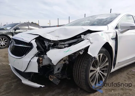 2017 Buick Lacrosse Premium z USA, uszkodzony, nr VIN 1G4ZR5SS4HU168300